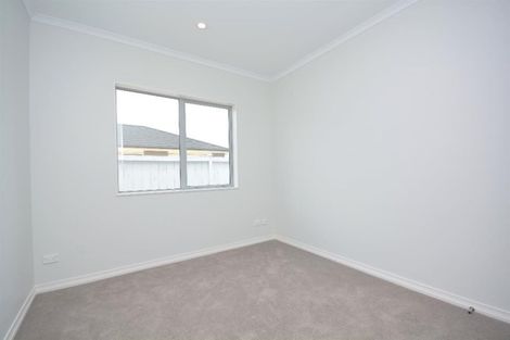Photo of property in 8 Brumbie Way, Karaka, Papakura, 2113