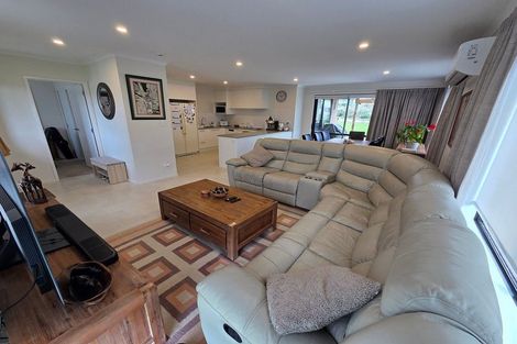Photo of property in 11 Peter Bourne Drive, Pokeno, 2402