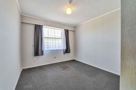 Photo of property in 8 Kennedy Place, Merrilands, New Plymouth, 4312