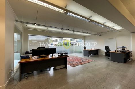 Photo of property in 1/12 York Street, Moera, Lower Hutt, 5010