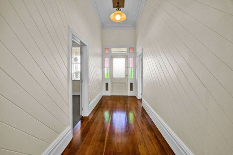 Photo of property in 5317 Mountain Road, Eltham, 4398