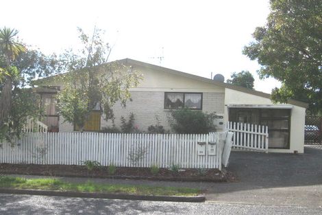 Photo of property in 2/53 Priestley Drive, Bucklands Beach, Auckland, 2014