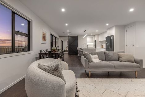 Photo of property in 94 Kotare Street, Waikanae, 5036