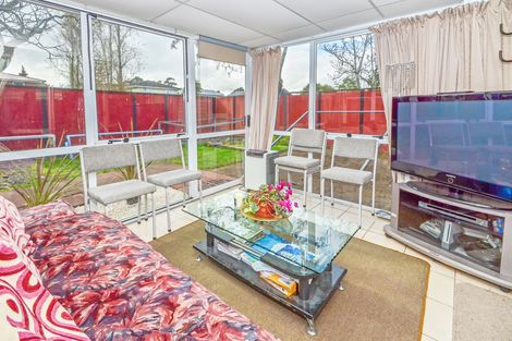 Photo of property in 1/158 Gossamer Drive, Pakuranga Heights, Auckland, 2010