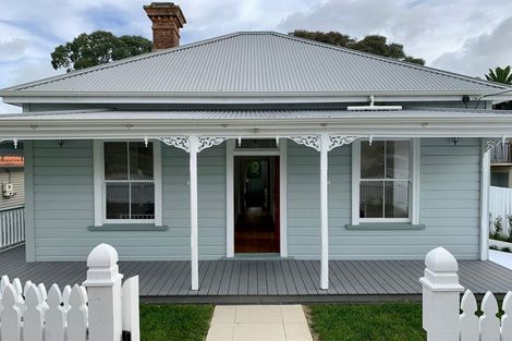 Photo of property in 29 Ewen Alison Avenue, Devonport, Auckland, 0624