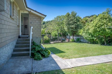 Photo of property in 7 Watson Street, Akaroa, 7520