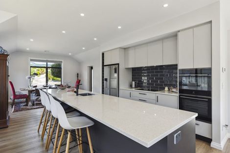 Photo of property in 176 Milne Drive, Paraparaumu, 5032