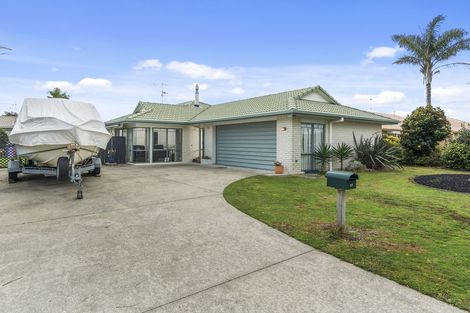 Photo of property in 17 Lavender Place, Papamoa Beach, Papamoa, 3118