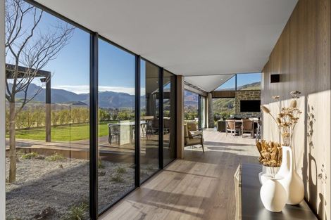 Photo of property in Kawarau Heights, 76 Kawarau Heights Boulevard, Lake Hayes, Queenstown, 9304