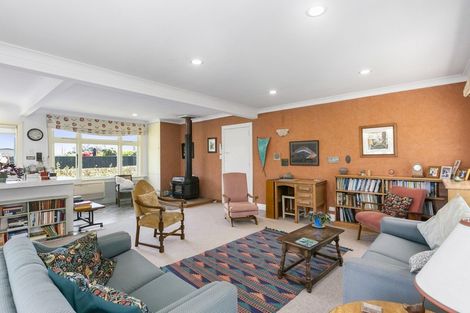 Photo of property in 33 Huntly Road, Outram, 9019