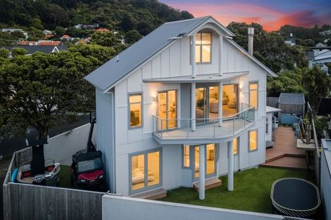 Photo of property in 75 Dundas Street, Seatoun, Wellington, 6022
