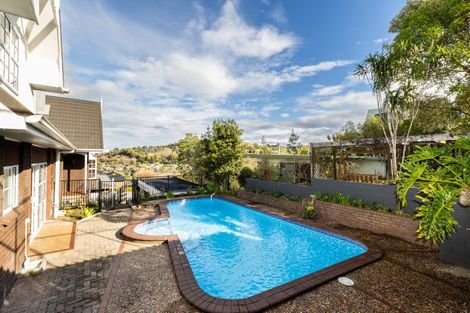 Photo of property in 12 Ewan Place, Taradale, Napier, 4112