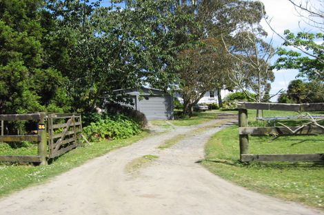 Photo of property in 86 Brigham Lane, Kumeu, 0892