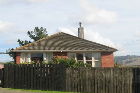 Photo of property in 10 Justine Street, Cannons Creek, Porirua, 5024