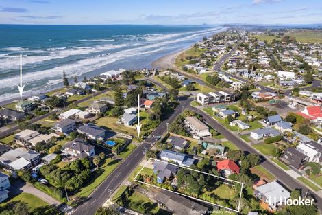 Photo of property in 102 Dillon Street, Waihi Beach, 3611
