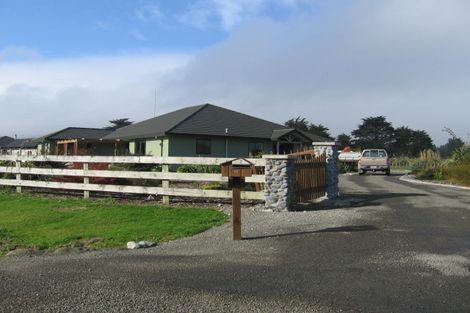 Photo of property in 100 Polson Hill Drive, Aokautere, Palmerston North, 4471