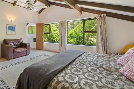 Photo of property in 94 Oaktree Avenue, Browns Bay, Auckland, 0630