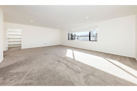 Photo of property in 40 Dawood Place, The Gardens, Auckland, 2105