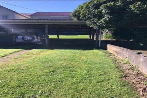 Photo of property in 15 Calvert Road, Moturoa, New Plymouth, 4310