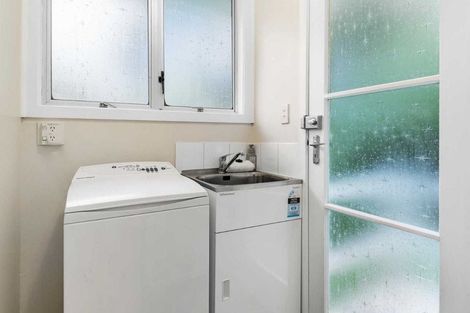 Photo of property in 1/26 Rewi Street, Torbay, Auckland, 0630