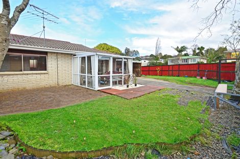 Photo of property in 1/158 Gossamer Drive, Pakuranga Heights, Auckland, 2010