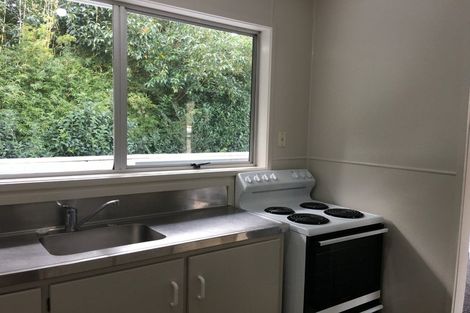 Photo of property in 58 Chilcott Road, Henderson, Auckland, 0612