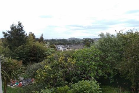 Photo of property in 3/1570 Dominion Extension, Mount Roskill, Auckland, 1041
