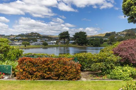 Photo of property in 6 Mariners Way, Whitby, Porirua, 5024
