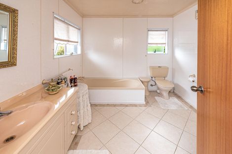 Photo of property in 124 Great North Road, Otamatea, Whanganui, 4500