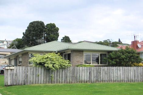 Photo of property in 72a Sutherland Road, Brookfield, Tauranga, 3110