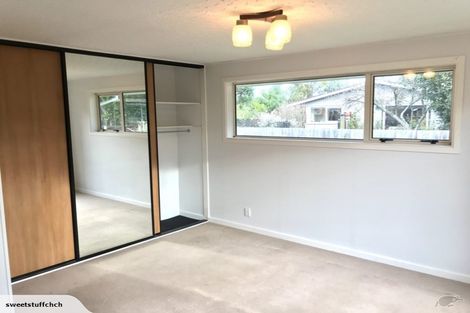 Photo of property in 14 Parkview Place, Avonhead, Christchurch, 8042