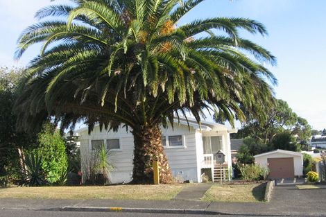 Photo of property in 41 Velma Road, Hillcrest, Auckland, 0627