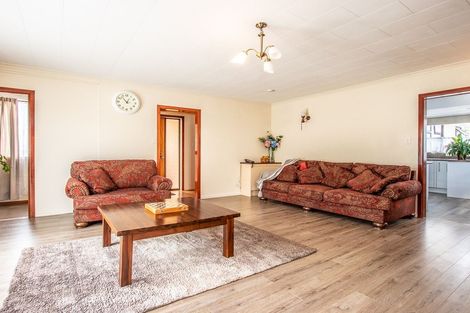 Photo of property in 49 Walton Road, Paraparaumu Beach, Paraparaumu, 5032
