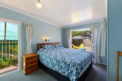 Photo of property in 6 Rangiuru Road, Otaki Beach, Otaki, 5512