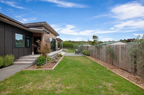Photo of property in 12 Broadsea Avenue, Ruby Bay, Mapua, 7005