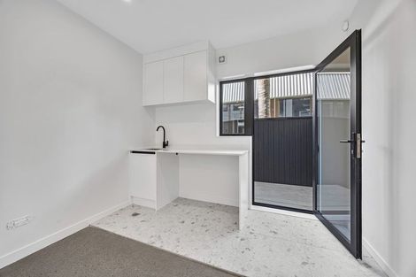 Photo of property in 4/3 Campbell Road, Takapuna, Auckland, 0622