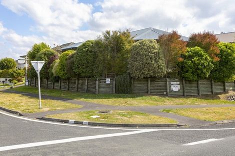 Photo of property in 2/94 Harvey Street, Waipahihi, Taupo, 3330