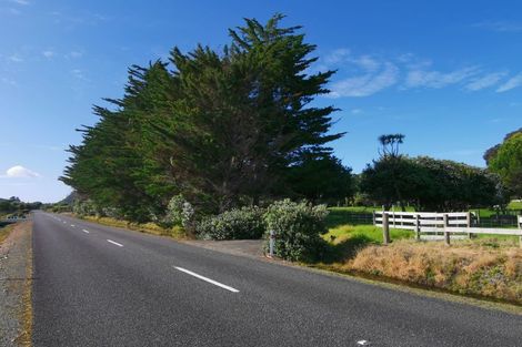 Photo of property in 1852 Pataua Road North, Pataua North, Parua Bay, 0175