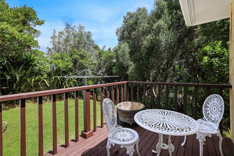 Photo of property in 303 Pollok Wharf Road, Pollok, Waiuku, 2684