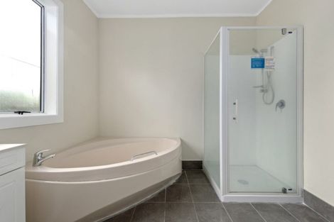 Photo of property in 76 Mahi Road, Te Kauwhata, 3710