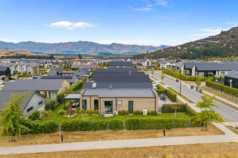 Photo of property in 20 Mount Nicholas Avenue, Wanaka, 9305