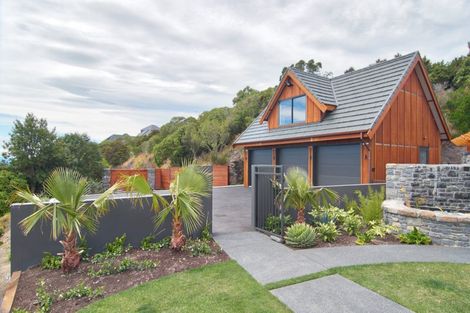 Photo of property in 5 Lapwing Lane, Mount Pleasant, Christchurch, 8081