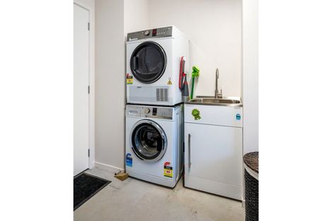 Photo of property in 6 Tuohy Lane, Wanaka, 9305