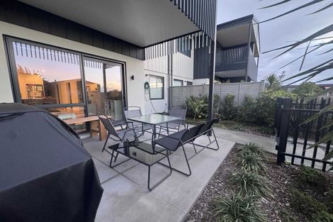 Photo of property in 6 Juniper Drive, Rosehill, Papakura, 2113
