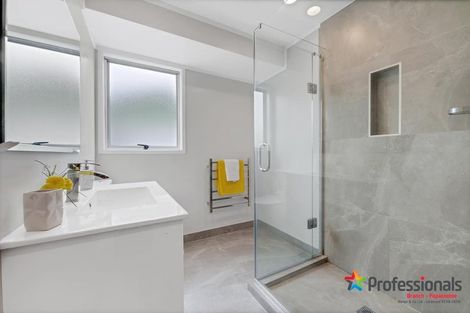 Photo of property in 2 Misty Place, Papatoetoe, Auckland, 2025