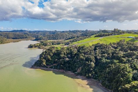 Photo of property in 114a Ranui Road, Karetu, 0283