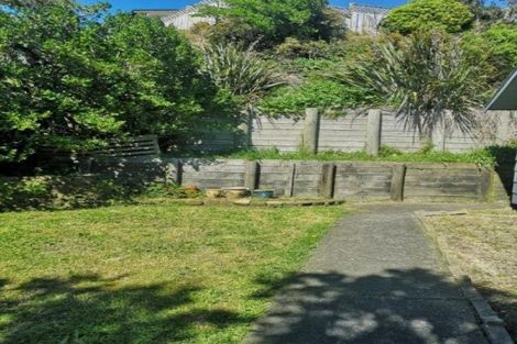 Photo of property in 31b Fitzpatrick Street, Newlands, Wellington, 6037