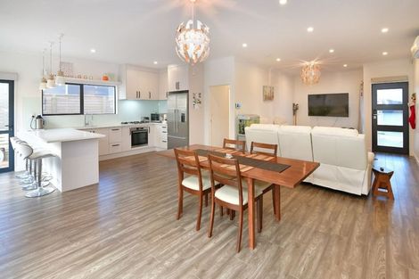 Photo of property in 3 Resolution Drive, Gulf Harbour, Whangaparaoa, 0930