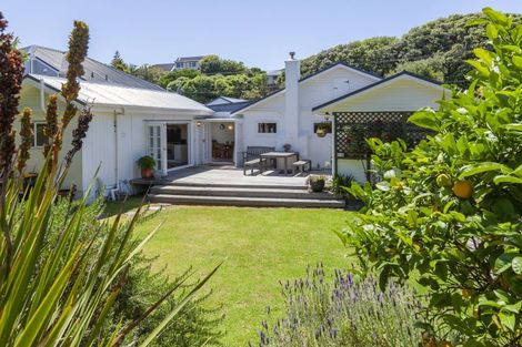 Photo of property in 131 Rosetta Road, Raumati South, Paraparaumu, 5032