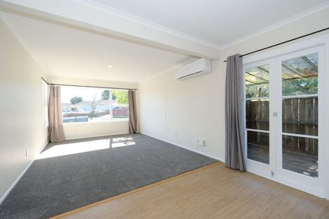 Photo of property in 111 Chichester Drive, Rosehill, Papakura, 2113